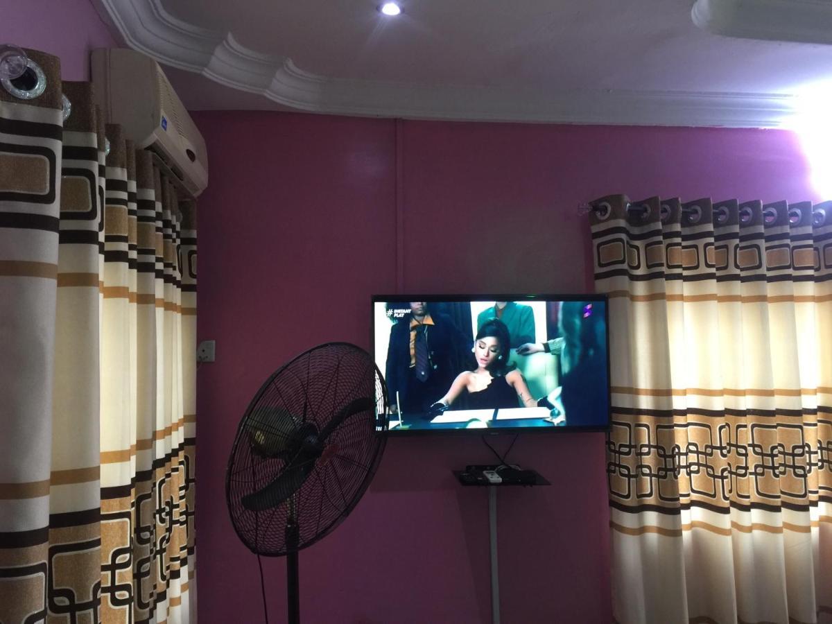 Juicebox B&B Lagos Exterior photo